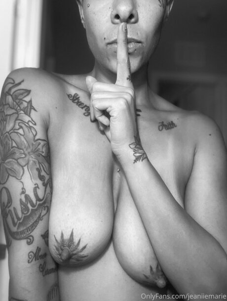 Jeanie Marie top star image