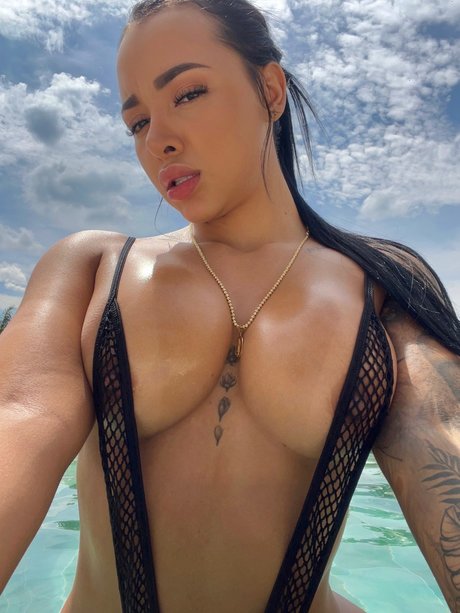 Jennifer Sanchez_ star art galleries