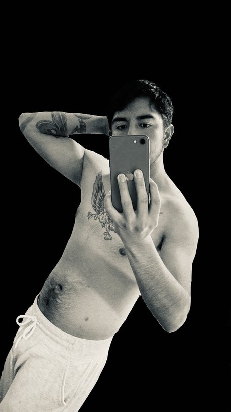 Jareto naked star gallery