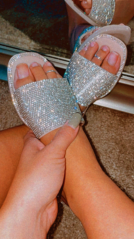 Miss Me art actress pictures