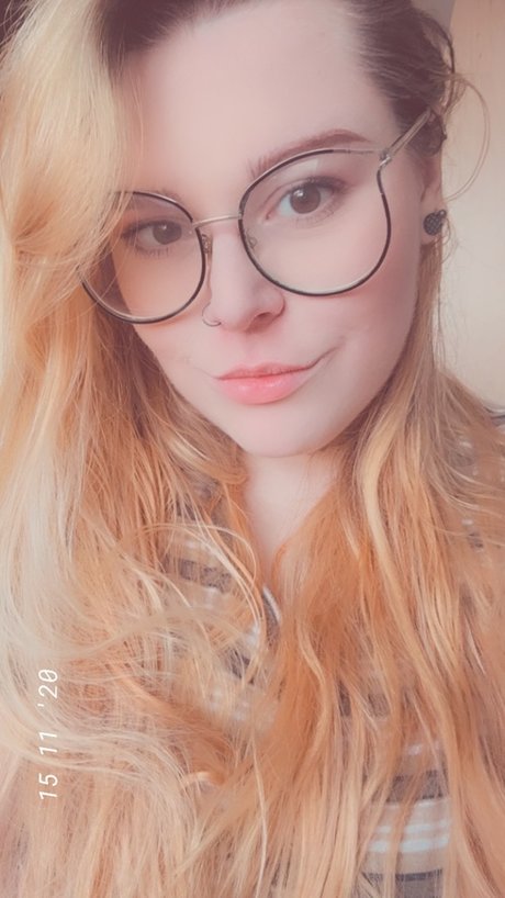 Miss Aurora model pornographic picture