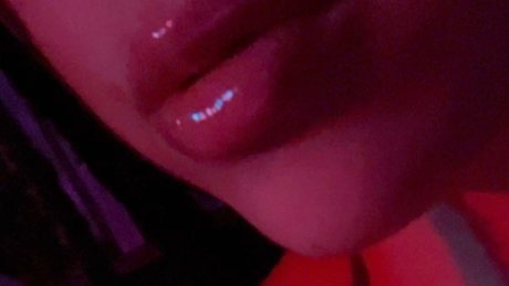 Mami Miq top pornstar galleries