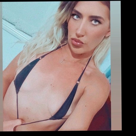 Jadeey pretty star photo