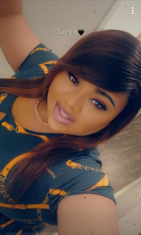 BBW Ts Mo Nae star high quality pics