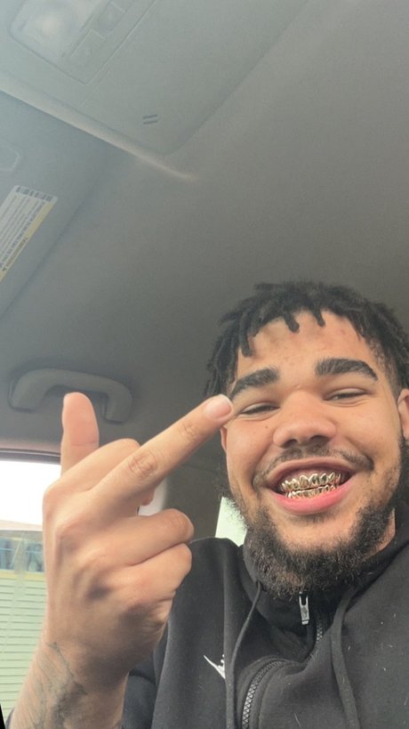 Givenchy Kaleb sexy star galleries