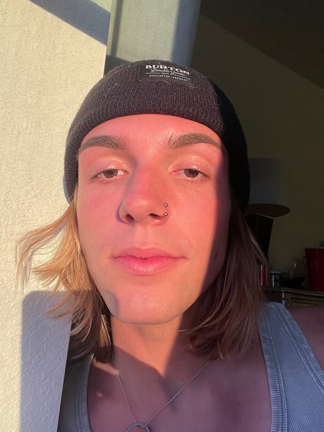 Camtoosaucy star naked images