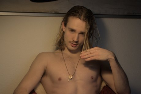 Free version of JGB69 hot model pictures