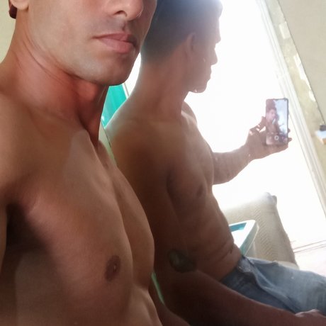 hot geral1479_ naked actress archive