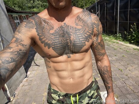 Mister Cruell hot model gallery