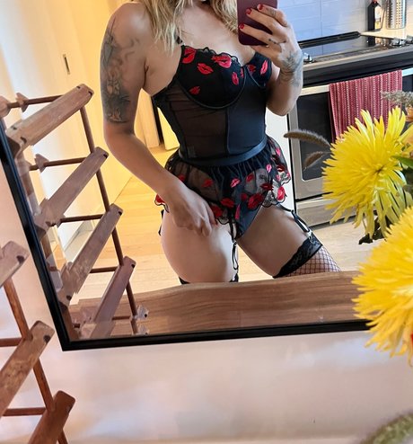 Savannah Sol top actress gallery