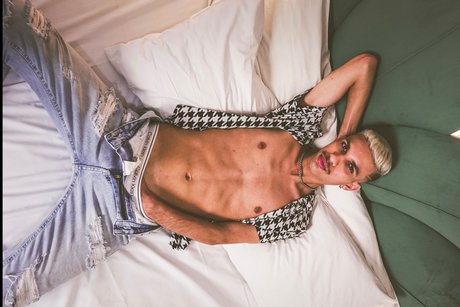 Mlk Ousado model sex gallery