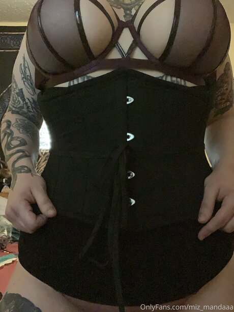 miz mandaaa model hd images