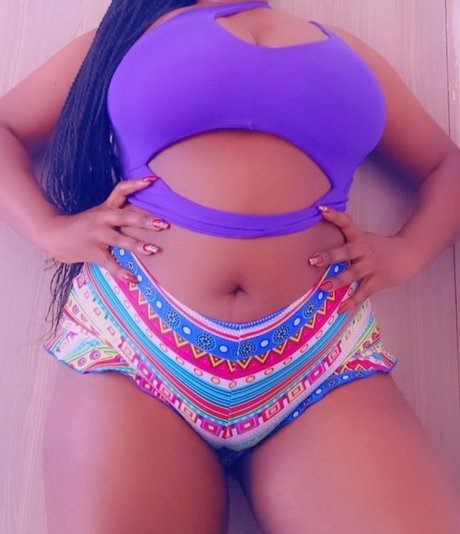 Sweet Ebony pornstar top photos