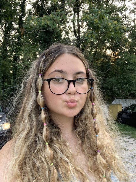 kar erotic pornstar archive