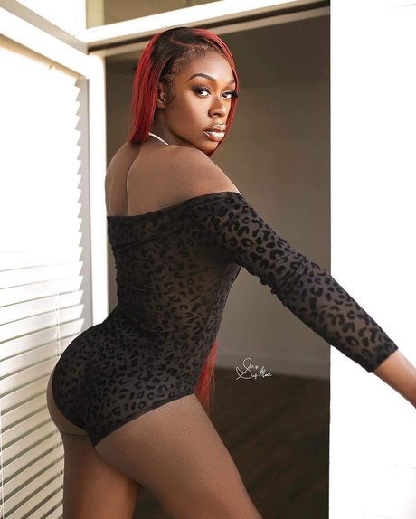 BIG MAMA C_ hd pornstar photos