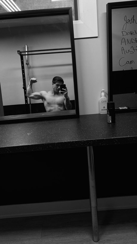 Jayk model perfect photos