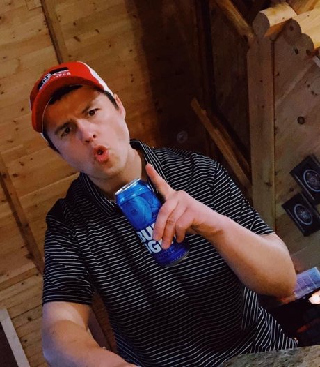 TNTJ nude pornstar photo