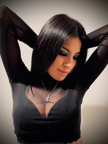 u216364977 star nude images