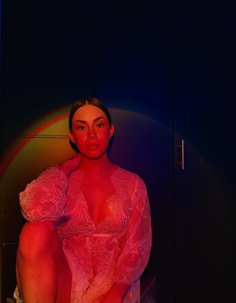 Zoee Morales star porn gallery