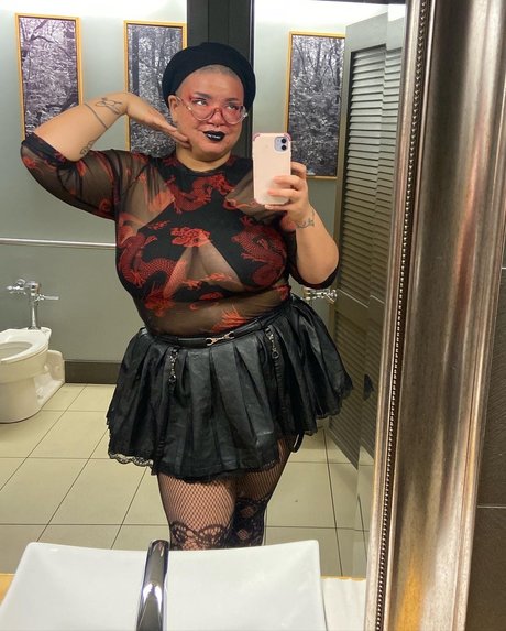 Mari Belle nudes star pictures