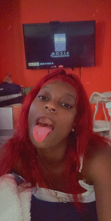 Throat Fairy_ sexy model image