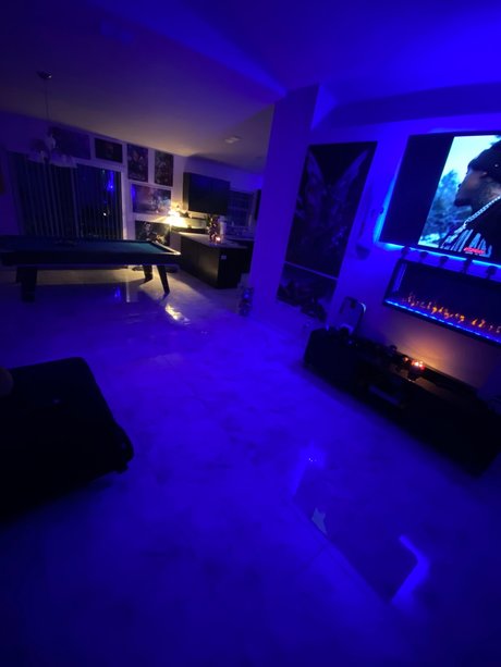 S C O R P I O exclusive actress photos