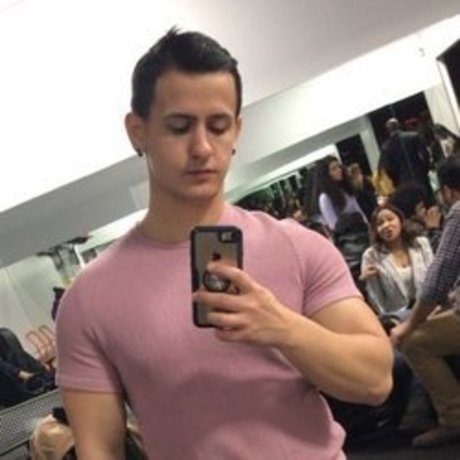 MrG model top picture