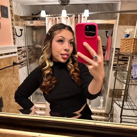 zoeyyyy_ sexy star image