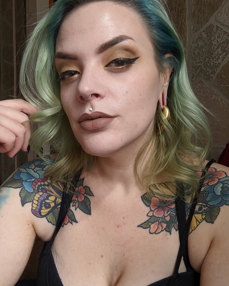 Morticia Macabre pornstar naked images