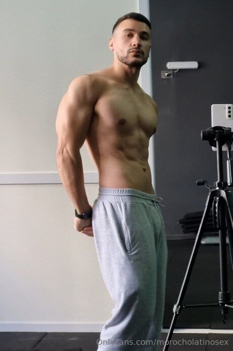 Marcio Morocho latino art model img