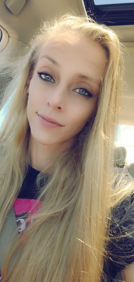 Morgan Breann pornstar photo