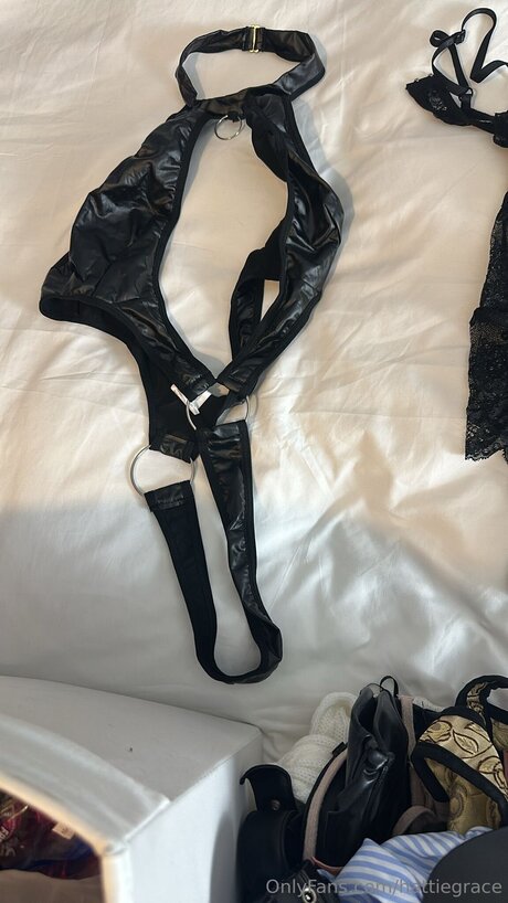 Hattie Grace star nude pics