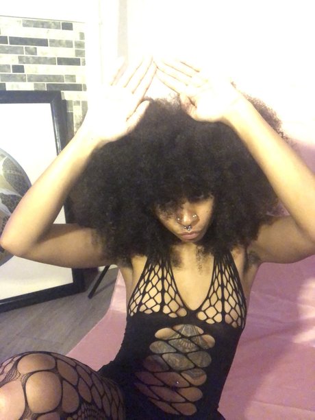 Ms Idris star top archive