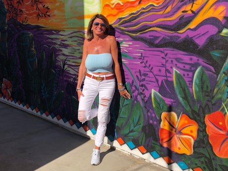 Southern Belle Miss Crystal nice pornstar gallery