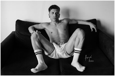 _Male Nude Photography_ model nude photo