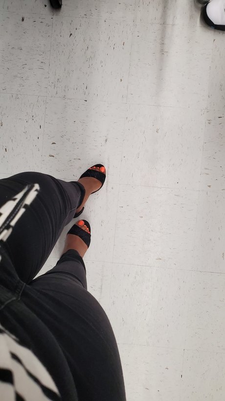 Foot Fetishpro model erotic archive