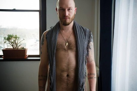 Harrie Cum hot model art pictures