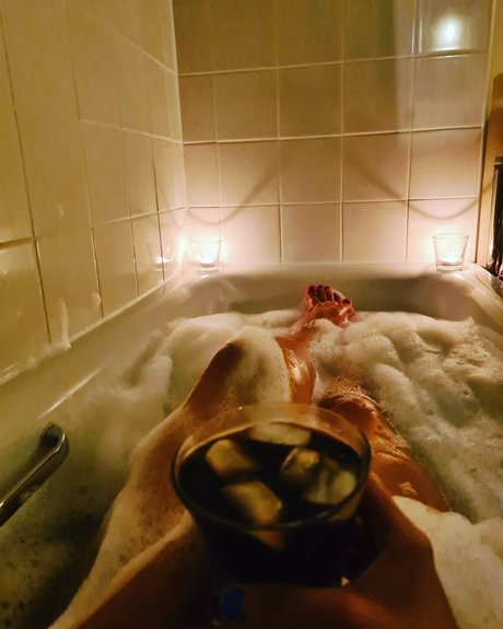 MrsSmithX star exclusive pictures