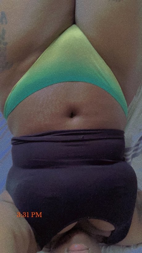 MrsKoncieteddd hot pornstar picture