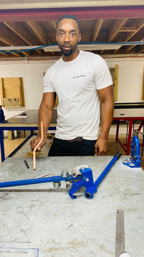 MR LONDON PLUMBER model naked galleries