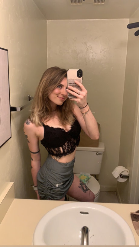 Jenna Kiezer model nice photos