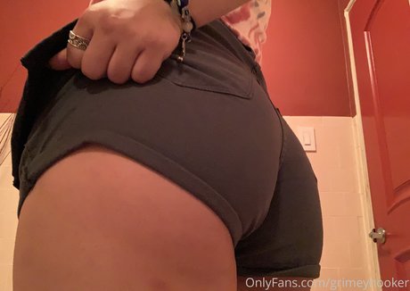 grimeyhooker model sex galleries