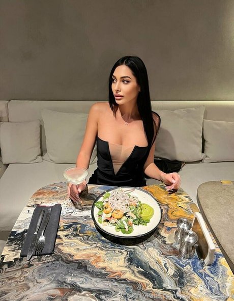 mari mis model porn archive