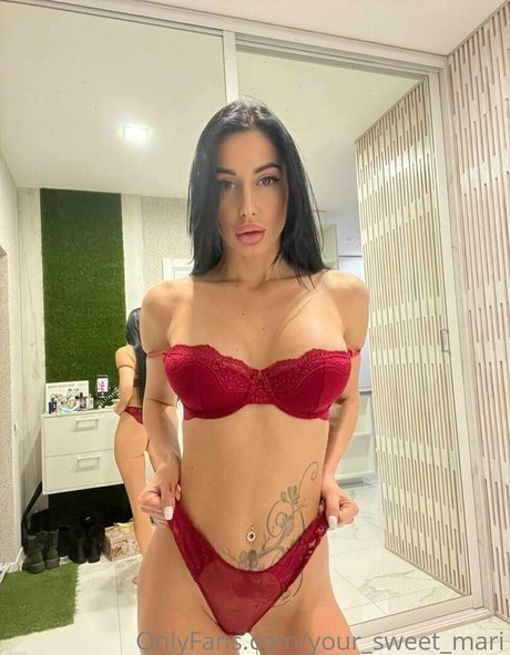 two onlyfans nude pics