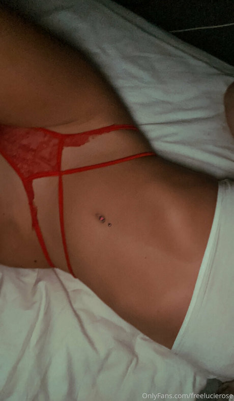 freelucierose erotic model archive