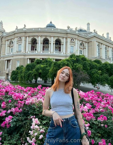 deep onlyfans hot naked image