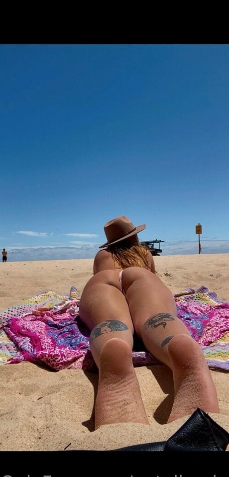 natalie night nice model img