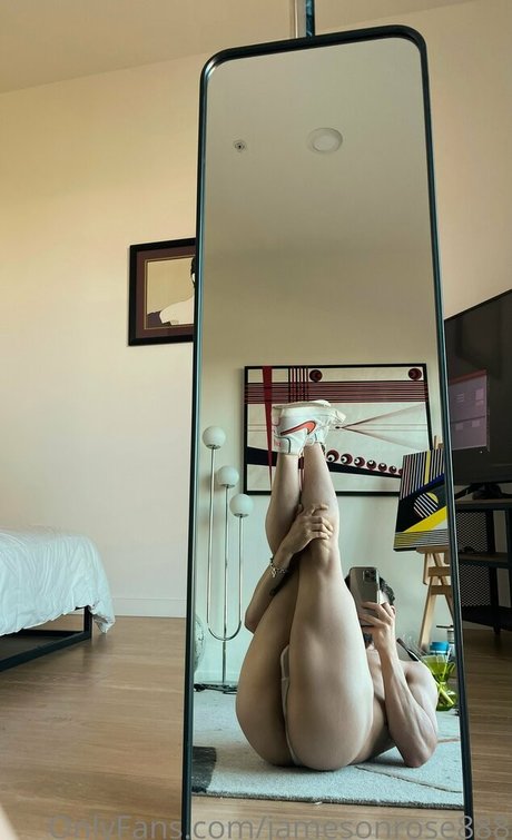 thick latina milf onlyfans top pic