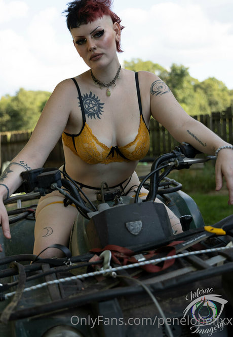 penelopefixx star img