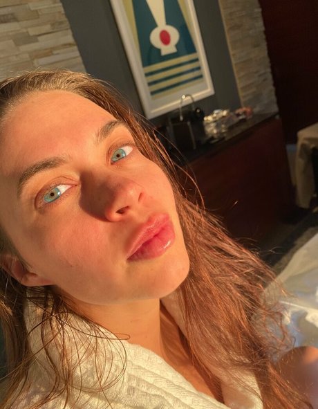 blonde handjob onlyfans nude img